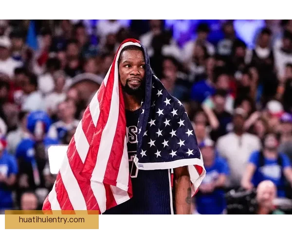 火箭更衣室狂欢泼水庆祝杜兰特超越乔丹 赤膊领取比赛用球激情满场 火箭更衣室狂欢泼水庆祝杜兰特超越乔丹 赤膊领取比赛用球激情满场